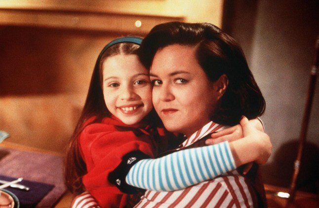 Editorial use only. No book cover usage. Mandatory Credit: Photo by Paramount/Kobal/Shutterstock (5879844c) Michelle Trachtenberg, Rosie O'Donnell Harriet The Spy - 1996 Director: Bronwen Hughes Paramount USA Scene Still Family Harriet la petite espionne