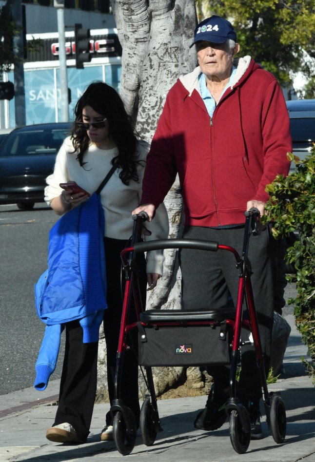EXCLUSIVE: George Lazenby who played James Bond in On Her Majesty?s Secret Service is seen in Santa Monica, CA on the day it was announced that Amazon MGM would be taking creative control of the movie franchise from longtime producers Michael Wilson and Barbara Broccoli. SHOT - 20 Feb 2025 Pictured: george lazenby Ref: BLU_S8181366 200225 EXCLUSIVE Picture by: London Entertainment / SplashNews.com Splash News and Pictures USA: 310-525-5808 UK: 020 8126 1009 eamteam@shutterstock.com World Rights