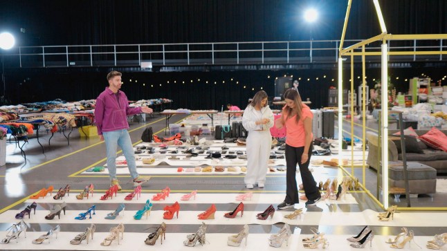 Sort Your Life Out with Stacey Solomon S5,25-02-2025,3,Iwan Carrington, Leila, Sheeny,The Apabhai-Heer family look at their shoe collection with Iwan. **IMAGE MUST NOT BE CROPPED, TO ONLY BE USED IN ITS INTENDED AND FULL FORM**,Optomen Television,Screengrab