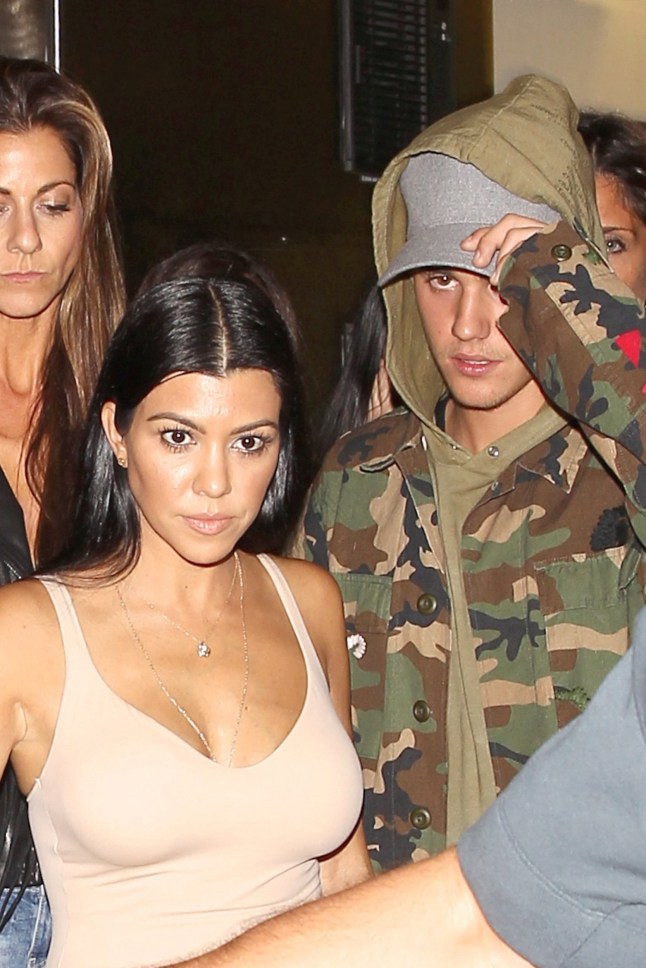 13640283 Can you believe these stars used to date? Tom Cruise loved Penelope Cruz, Christina Applegate was steady with Brad Pitt and Justin Bieber kissed a Kardashian HEADLINE Kourtney Kardashian and Justin Bieber looking happy walking out of The Good Guy together 10/09/2015 IMAGE AG_087516_002 West Hollywood, CA - Kourtney Kardashian hangs out with Justin Bieber at The Nice Guy and are not shy about their time together walking out side by side.